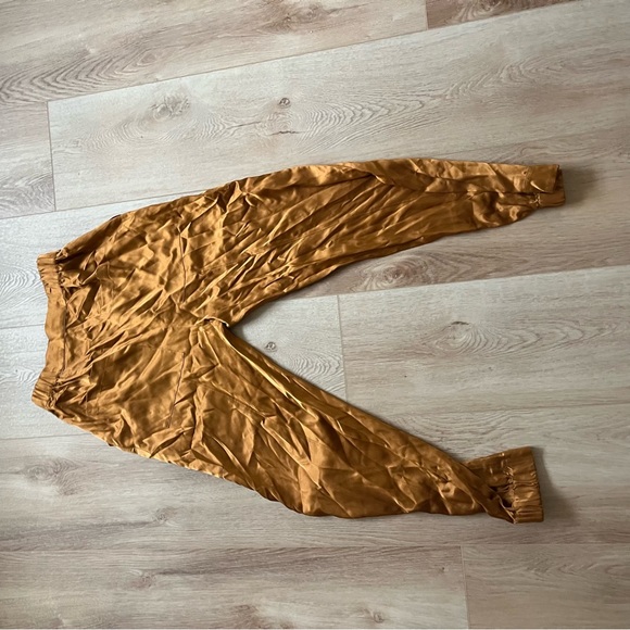 NWT Revolve Nicolas Neha and Maura Silk Two Piece Set - Picture 9 of 12